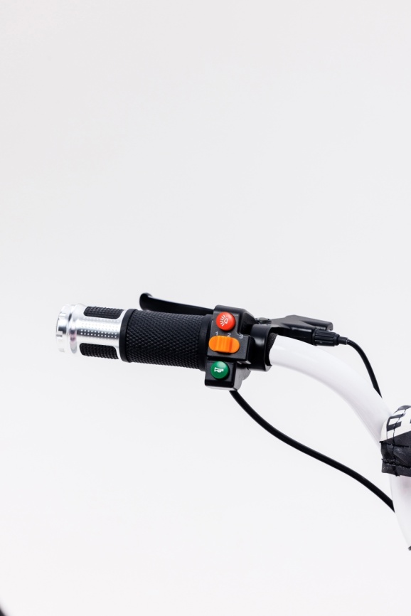 Электроснегокат BARS Arctic Black фото 9