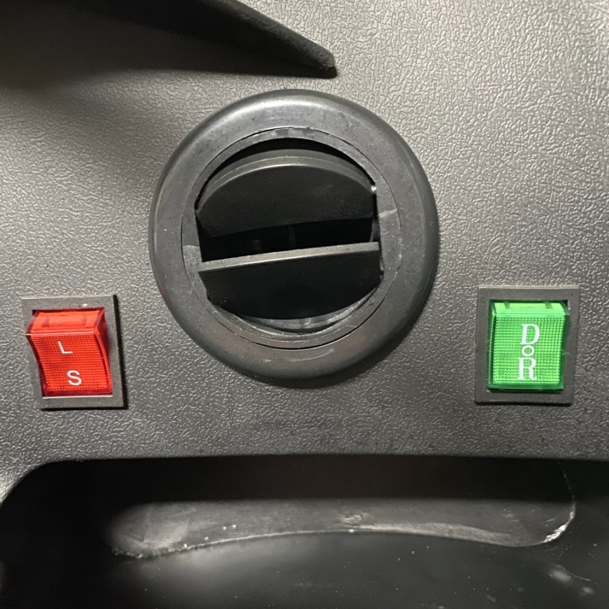 Квадрицикл грузовой GreenCamel Тендер X1200 Квадро (72V 2500W) кабина, BOX, понижающая фото 12