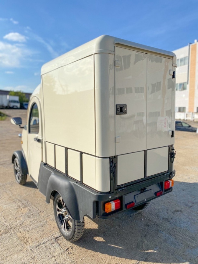 Квадрицикл грузовой GreenCamel Тендер X1200 Квадро (72V 2500W) кабина, BOX, понижающая фото 8